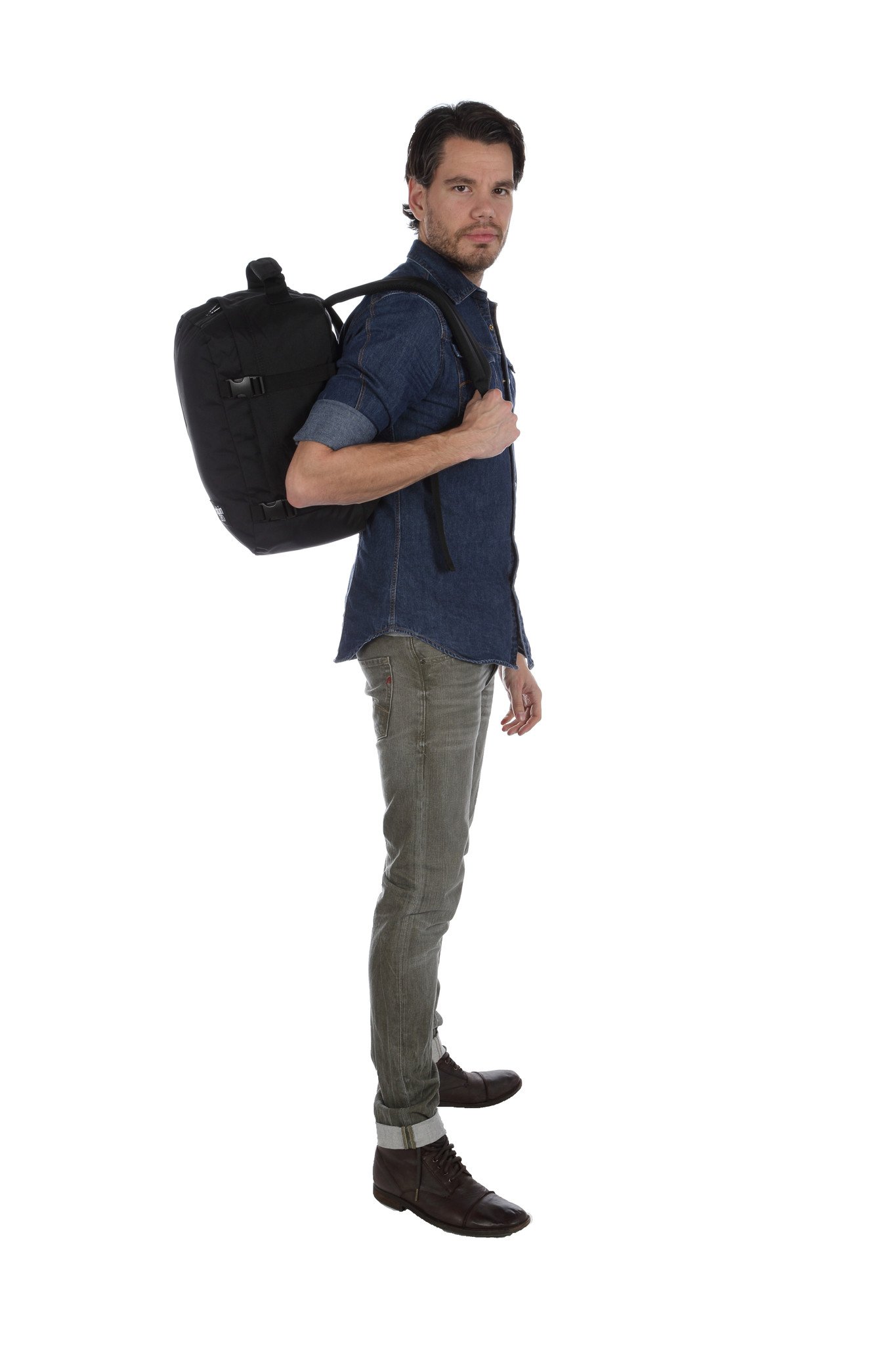 CabinZero Classic Black 28L